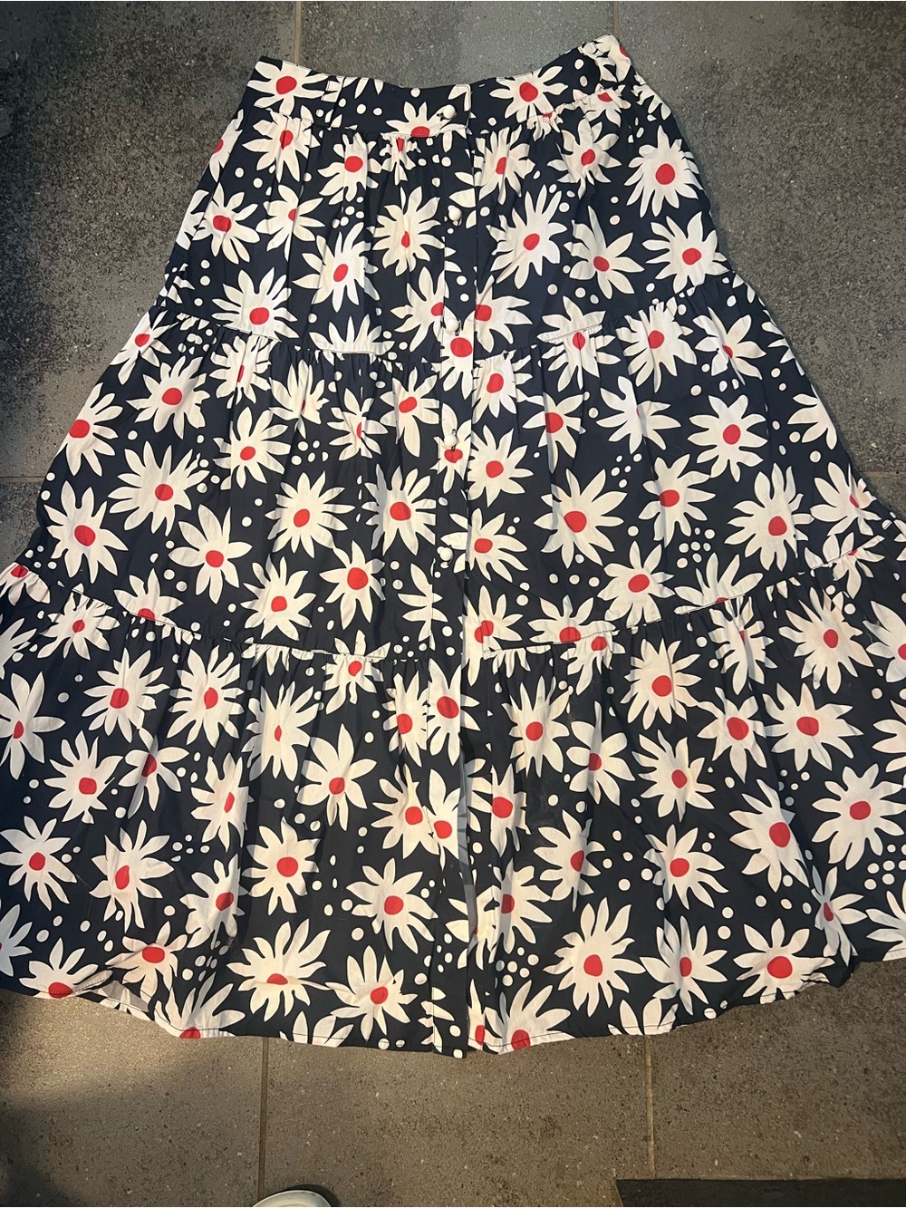 Solid & Striped Floral Tiered Maxi Skirt - Navy with Red Daisy Print. M. NWOT